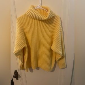 Vintage Essex Junction size medium turtle neck sweater